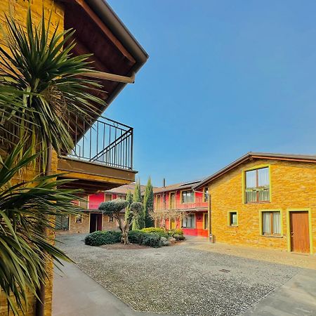 Апартаменты Bergamo Easy Airport Private Parking Экстерьер фото