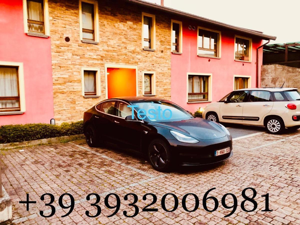 Апартаменты Bergamo Easy Airport Private Parking Экстерьер фото