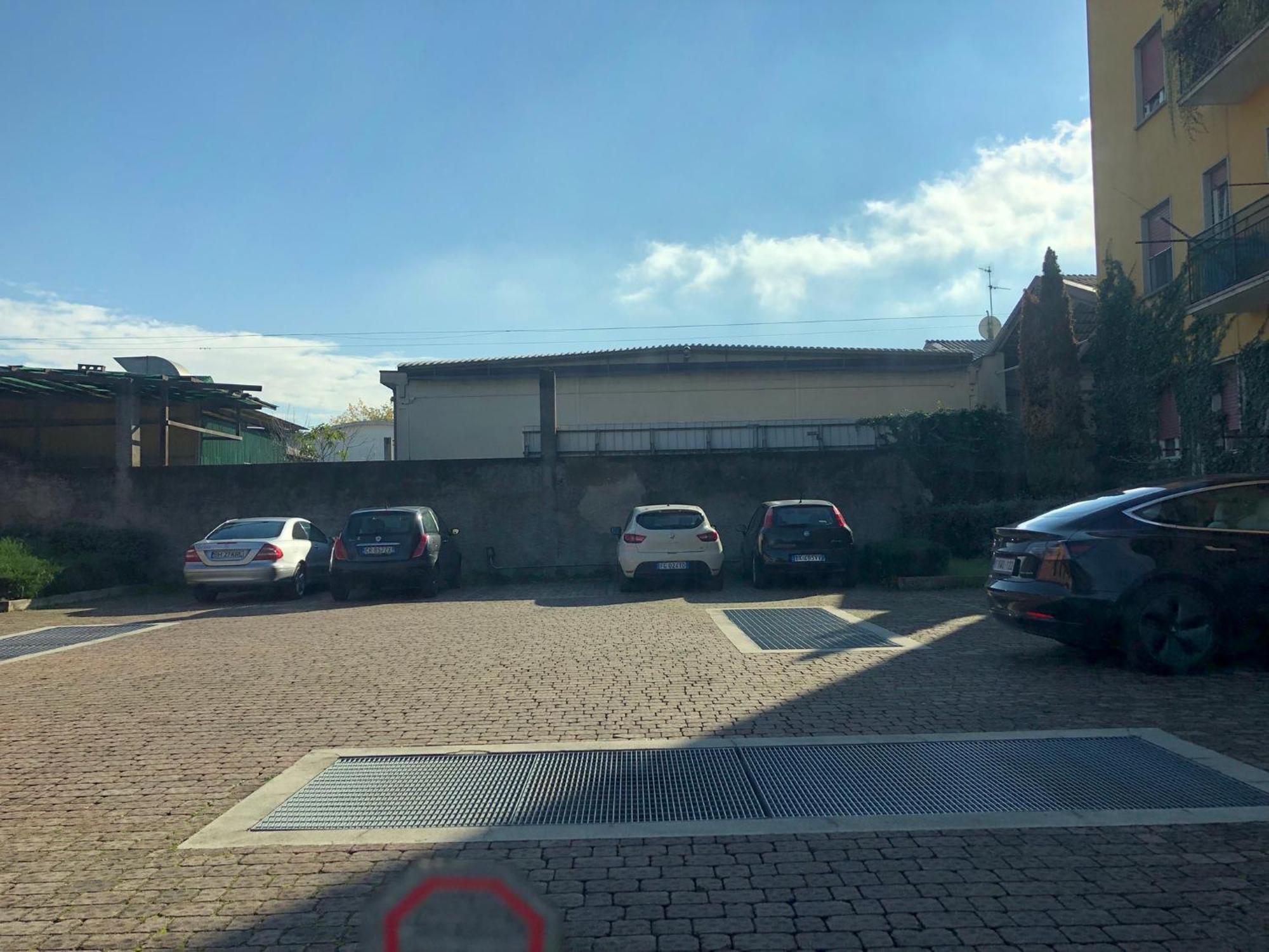Апартаменты Bergamo Easy Airport Private Parking Экстерьер фото